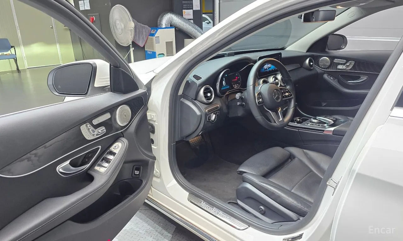 Mercedes C-Class