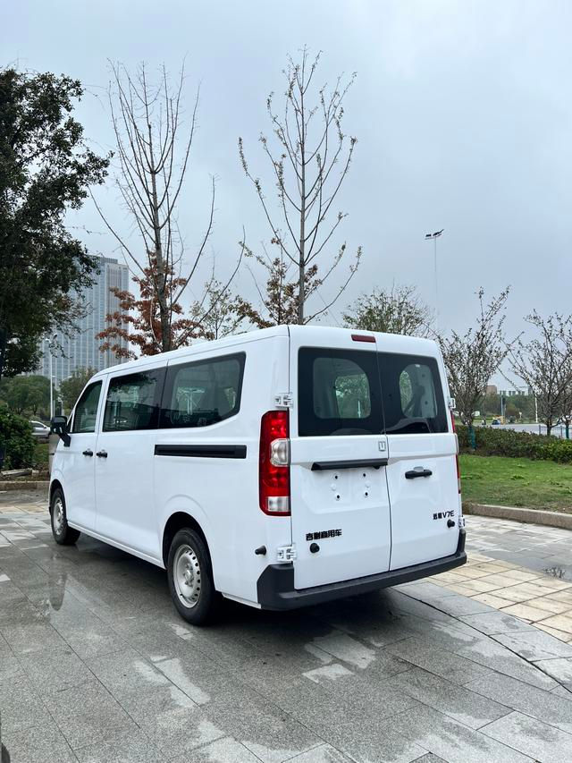 Farizon V7E