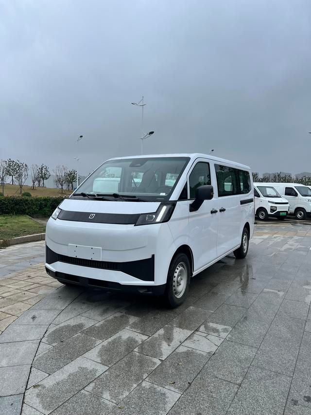 Farizon V7E