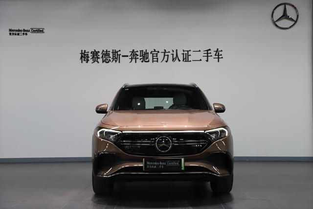 Mercedes EQA