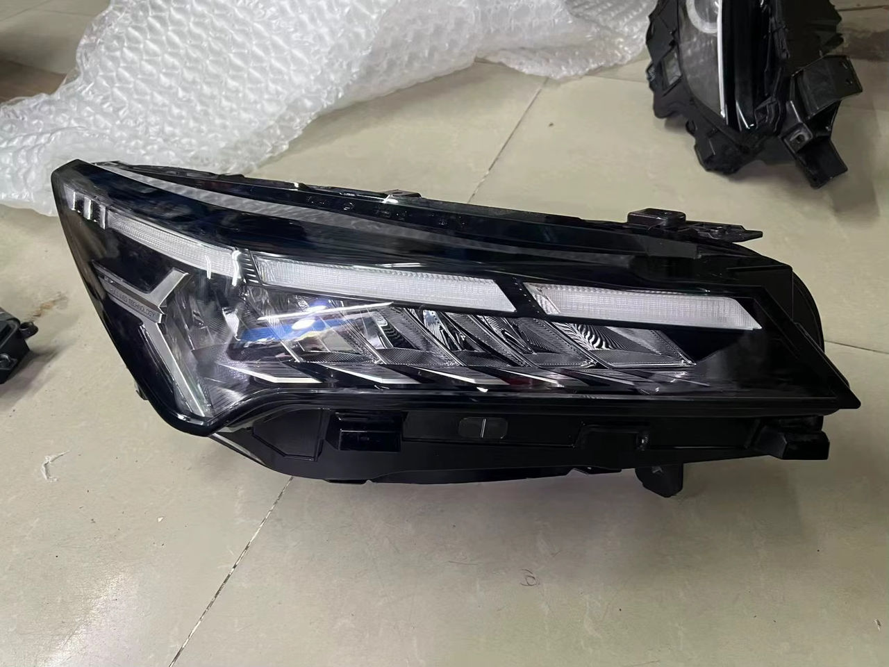 Piese pentru geely coolray