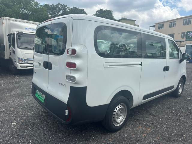 SAIC MAXUS DANA V1