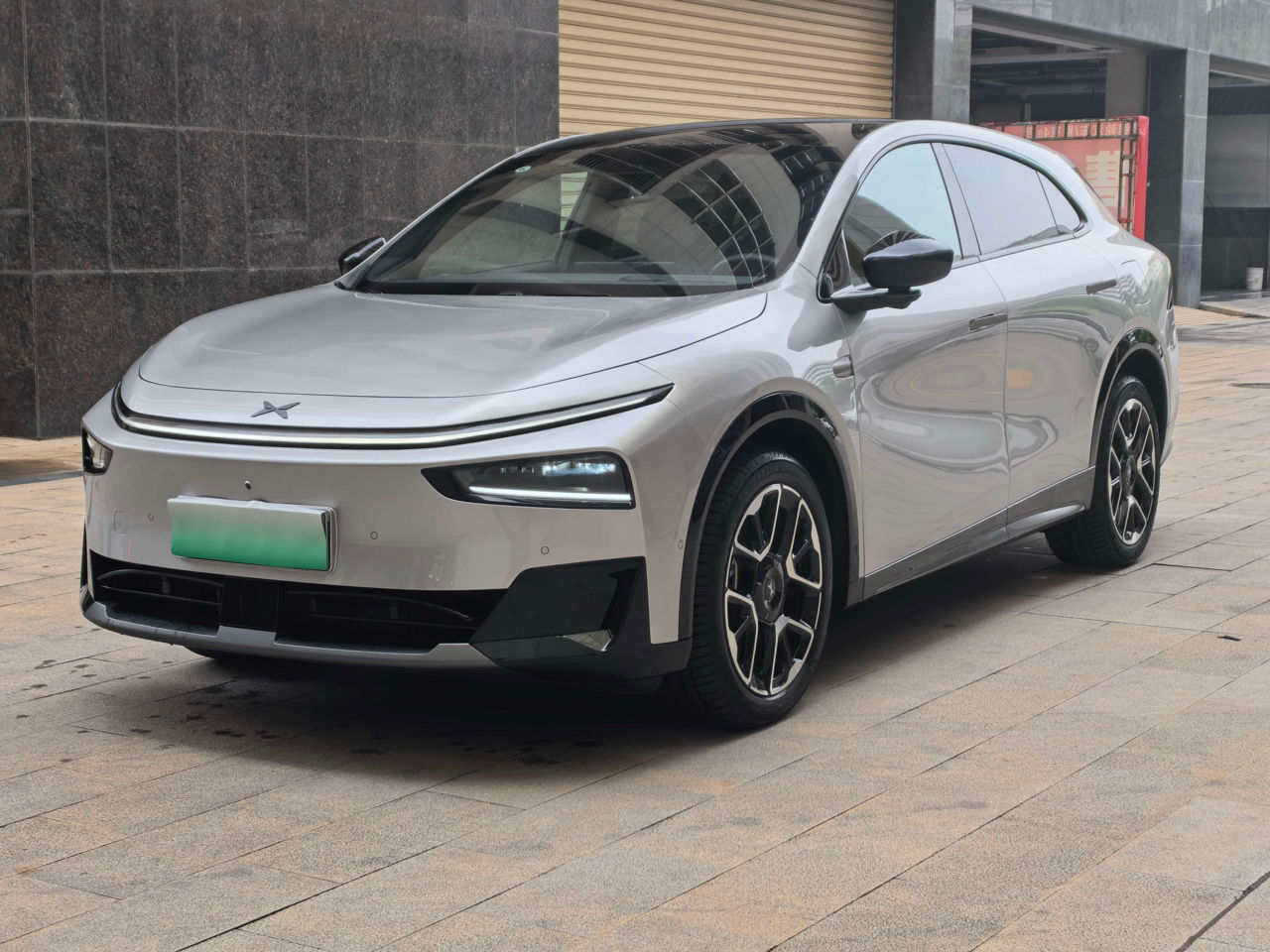 Xpeng G9