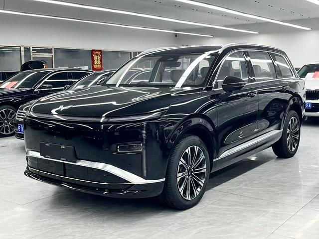 Wuling Starlight L