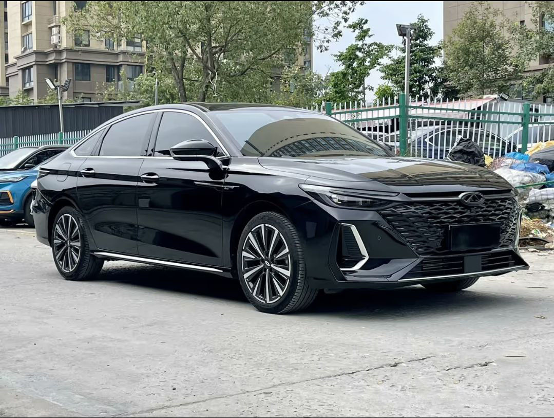 Chery Arrizo 8