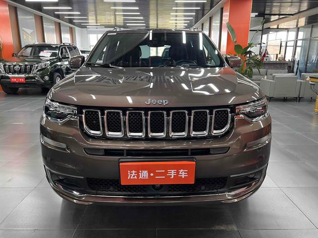 Jeep Commander