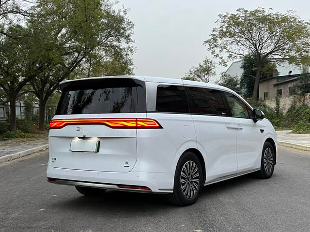 Byd Xia