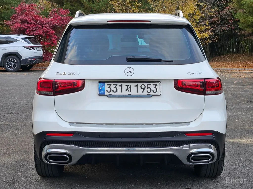 Mercedes GLB