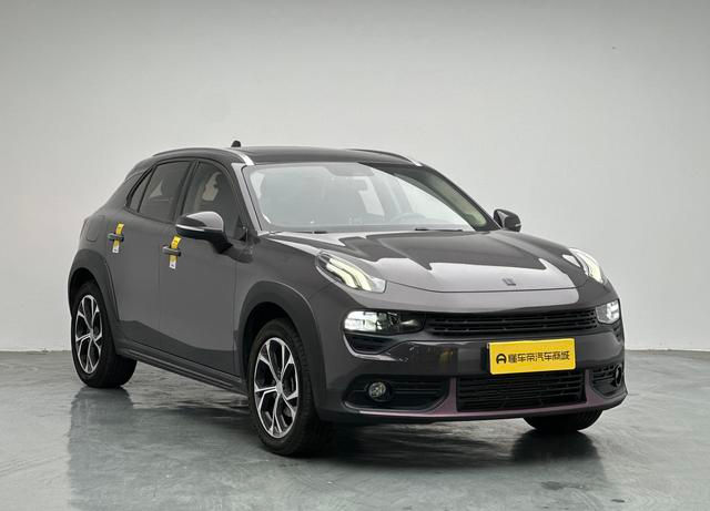Lynk & Co 02