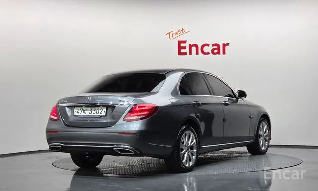 Mercedes E-Class