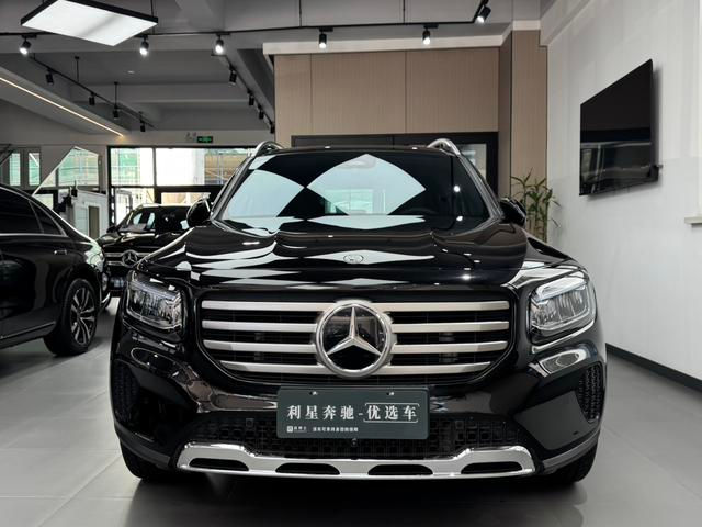 Mercedes GLB